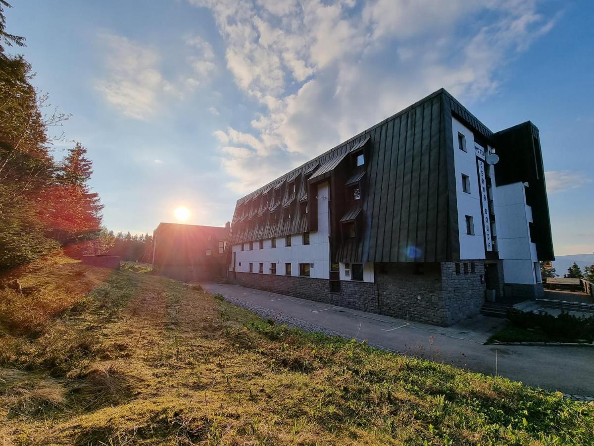 Hotel Cerna Bouda Janské Lázně Esterno foto