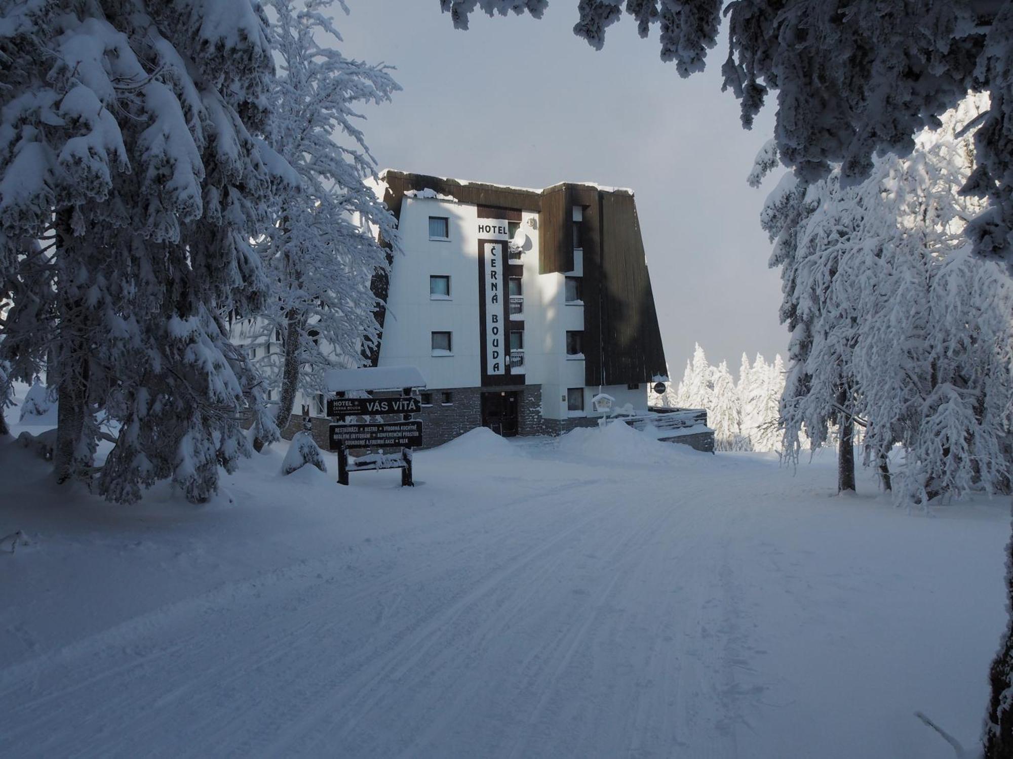 Hotel Cerna Bouda Janské Lázně Esterno foto